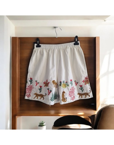 Short brodé